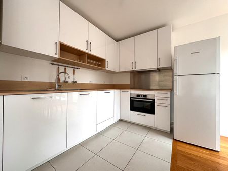 Location Appartement 3 pièces 64m² - Photo 4