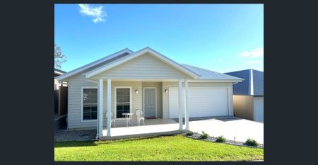 Popular Huntlee Estate! - Photo 2