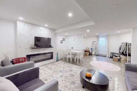 For Lease - 107 Bel Canto Crescent Unit# Basement, Richmond Hill, Ontario - Photo 2