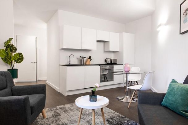2 bedroom flat to rent - Photo 1