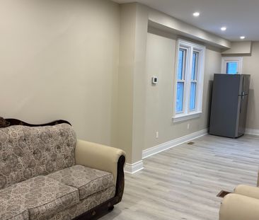 For Lease - 295 Main Street, Markham, Ontario - Photo 3