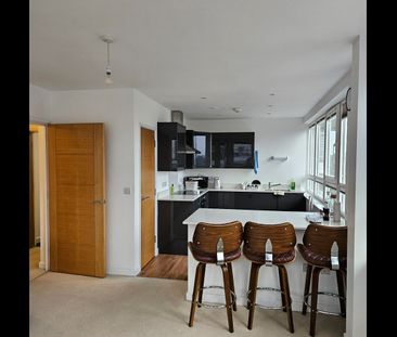 2 Bed Flat, St. Giles Court, BS1 - Photo 2