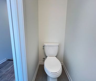 For Lease - 6 Matawin Lane, Richmond Hill, Ontario - Photo 2