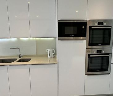 Luxury Townhouse for rent in Nueva Andalucia, Andalusia - Photo 3