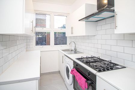 4 bedroom maisonette to rent - Photo 4