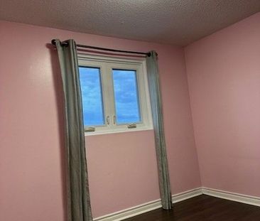 For Lease - 77 Phalen Crescent, Toronto, Ontario - Photo 2