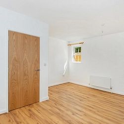 Bluebell Terrace, Randolph Road, Dover, CT17 0FT, Kent - Photo 2