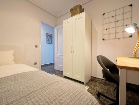 Avenida de Ausiàs March, Valencia, Valencian Community 46026 - Photo 3