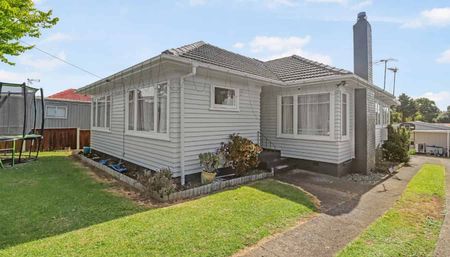 3 bedroom home for rent in Papatoetoe! - Photo 5