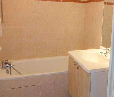 Location Appartement 2 pièces 40m² POITIERS 86000 - Photo 3