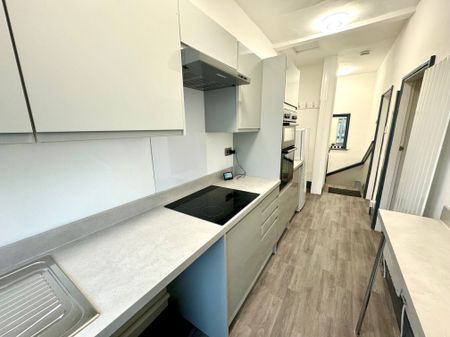 1 bedroom flat to rent - Photo 4