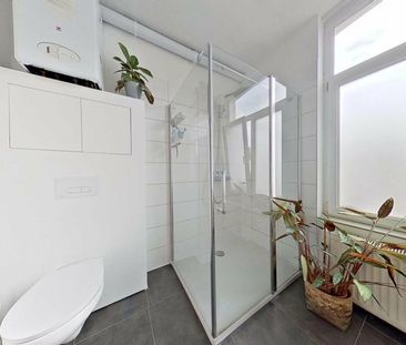 Flat for rent - Photo 1