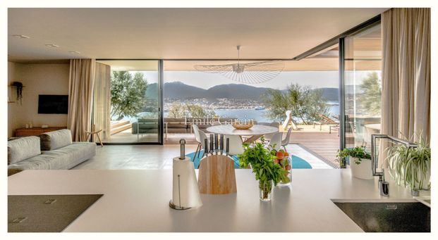 Villa contemporaine à louer à Propriano, toutes prestations incluses, vue mer panoramique. - Photo 1