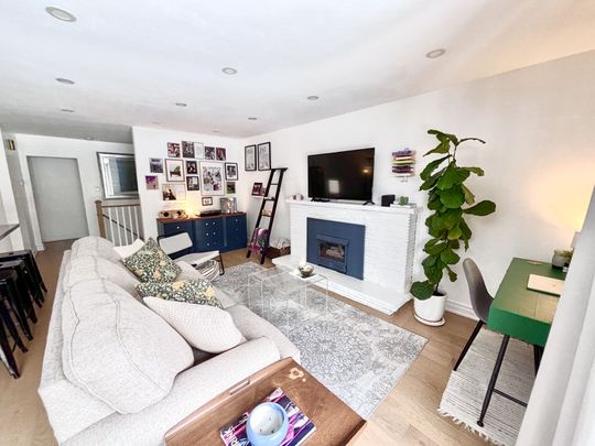 For Lease - 12 Wythenshawe Wood, Toronto, Ontario - Photo 1