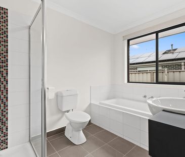 298 Clarkes Road, 3338, Brookfield Vic - Photo 5