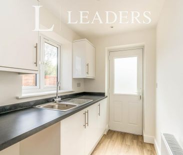 3 bedroom detached house to rent - Photo 5