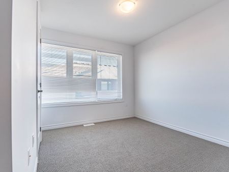 For Lease - 461 Blackburn Drive Unit# 110, Brantford, Ontario - Photo 5