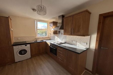 2, 182 Cliftonpark Avenue, Cliftonville Road, Belfast, BT14 6DT - Photo 3