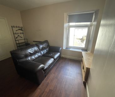 Flat 4 49A Chesterfield Road, S18 - Photo 1