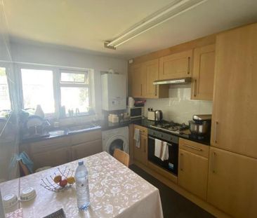 4 bedroom house share to rent - Photo 5