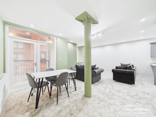 Wolstenholme Square, Liverpool, L1 - Photo 1