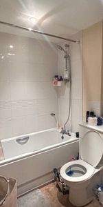 Loates Lane, WATFORD - Photo 4