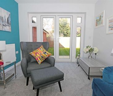 4 bedroom detached house to rent - Photo 2