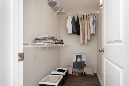 Park Place — 2 Bed - Charles A - Photo 2