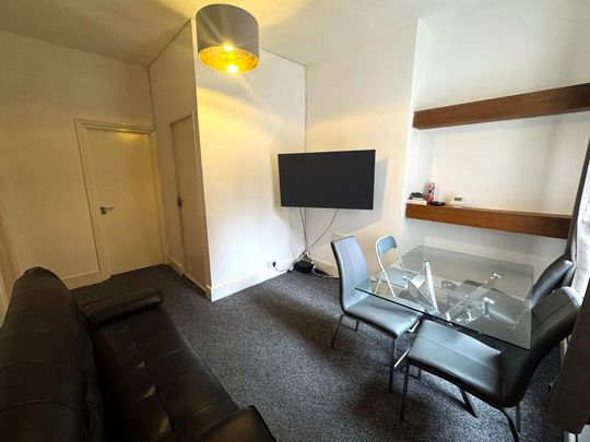 5 bedroom house share to rent - Photo 1