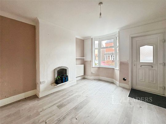 2 bedroom house to rent South Road, Bromsgrove, Worcestershire, B60 - Photo 1