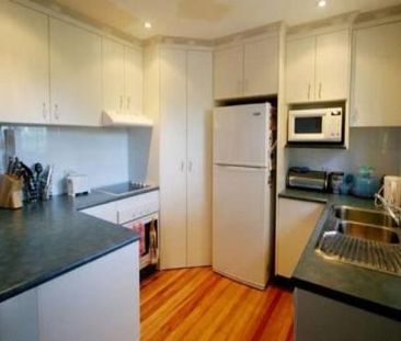 34 Catherine Crescent, Kelso QLD 4815 - House For Rent | Domain - Photo 6