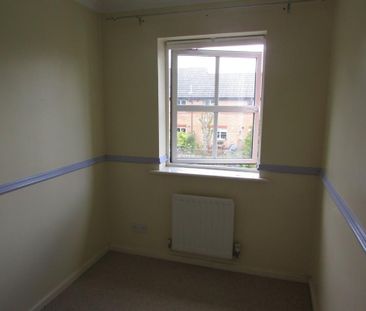 2 bedroom semi-detached house to rent - Photo 6