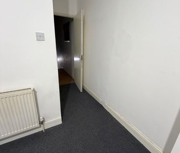Room in a Shared House, Wood St, E17 - Photo 2