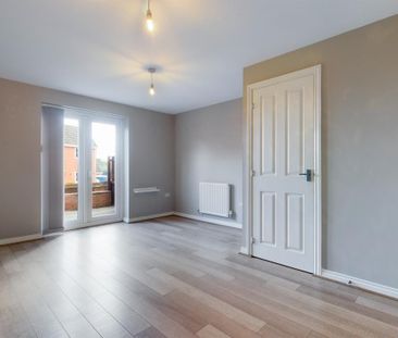 2 bedroom semi-detached house to rent - Photo 2