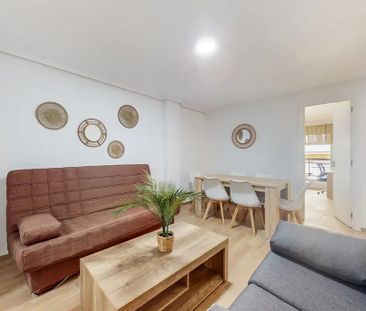 Avinguda de la Constitució, Valencia, Valencian Community 46009 - Photo 1