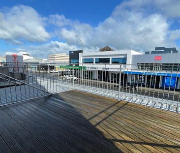 Modern apartment on Victoria Street - Photo 1