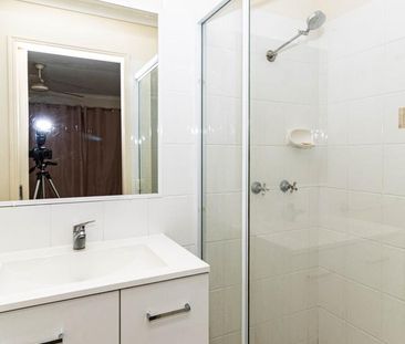 COASTAL LIVING MINUTES TO BEACH & BOAT RAMPS - Photo 3