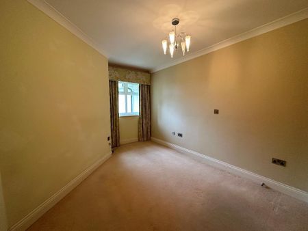 1 bedroom retirement property to rent - Photo 5