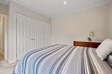 2/28 Mcnamara Avenue, Airport West VIC 3042 - Photo 2