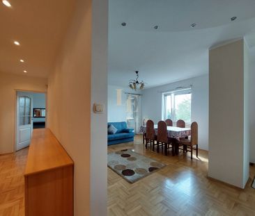 Garaż | Garderoba | Balkon | Wanna | Winda - Zdjęcie 2