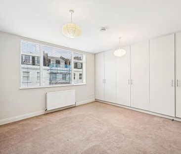 3 bedroom flat to rent - Photo 3