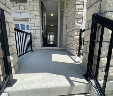 For Lease - 31 Dolomite Drive, Brampton, Ontario - Photo 6