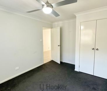 SPACIOUS FAMILY HOME!!! - Photo 6