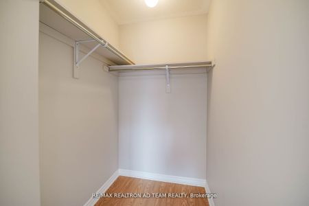 For Lease - 13 Hallmark Way, Whitby, Ontario - Photo 3