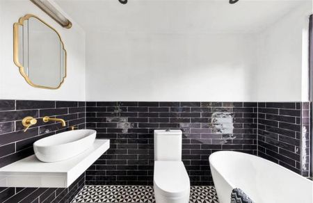 5 bedroom terraced house to rent - Photo 2