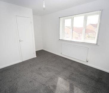 2 bedroom semi-detached house to rent - Photo 6