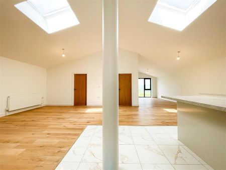 4 bedroom semi-detached house to rent - Photo 4
