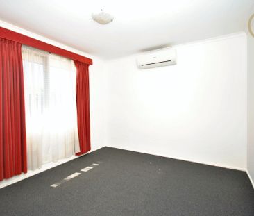 Affordable & Comfortable Living in a Central Location &excl; - Photo 3