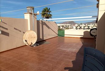 Se alquila en Costa del Silencio apartamento de 1 dormitorio