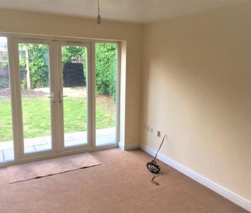 2 bedroom semi-detached house to rent - Photo 2